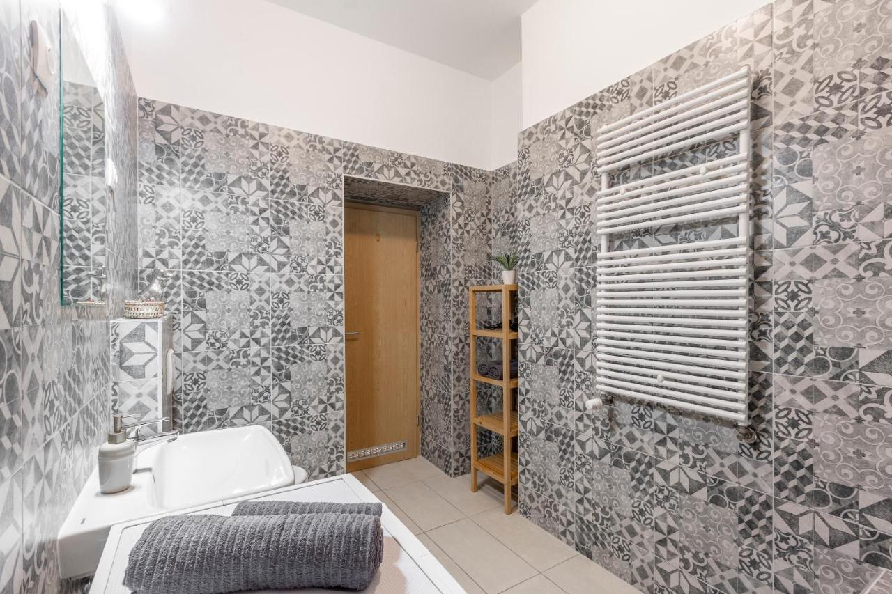 Cozy Home By Bella In The Heart Of 布达佩斯 外观 照片
