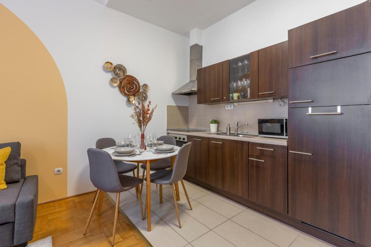 Cozy Home By Bella In The Heart Of 布达佩斯 外观 照片